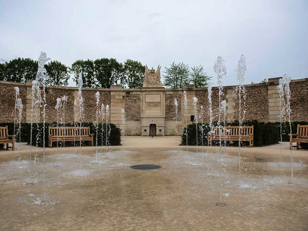 ECF Fontaines – Versailles ECF Fontaines - Versailles